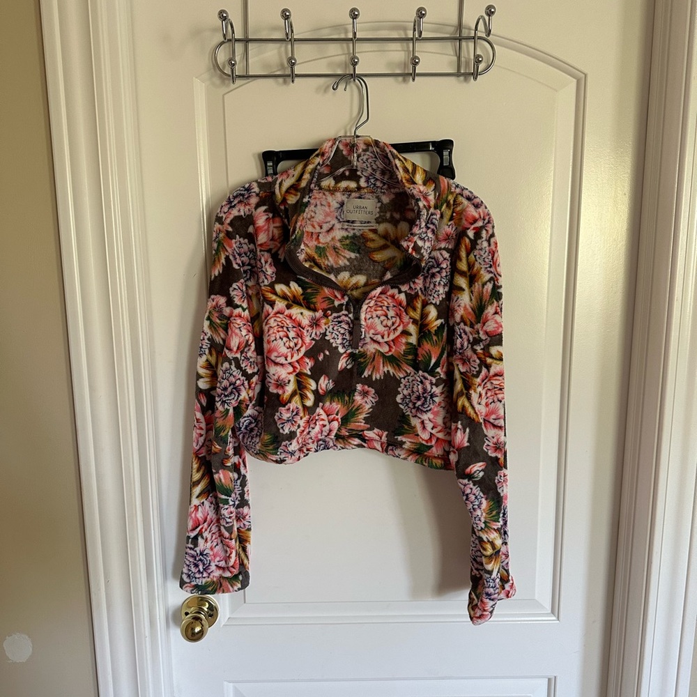 Floral Crop Sweatshirt